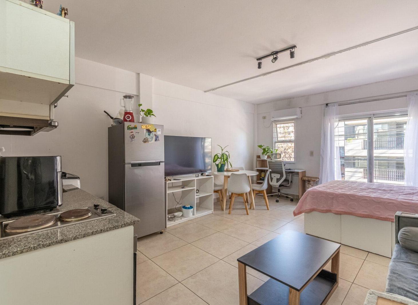 Foto de Monoambiente con balcón al frente. Villa Urquiza., imagen 1
