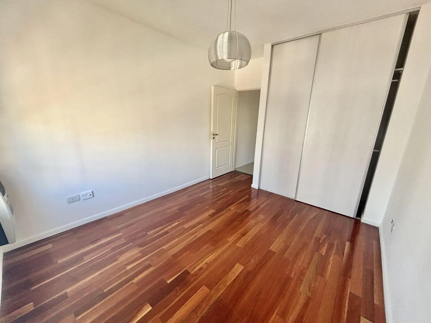 DEPARTAMENTO EN VENTA 2 AMBIENTES CON BALCON EN VILLA DEL PARQUE 5