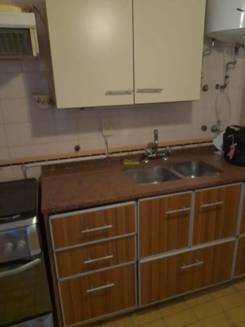 VENTA DEPARTAMENTO DOS AMBOEMTES, A ,METROS SUBTE Y ZONA COMERCIAL 5