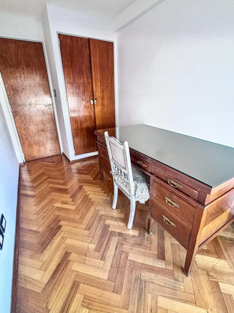 Departamento en venta 4 Ambientes con Balcón en Villa del Parque 2