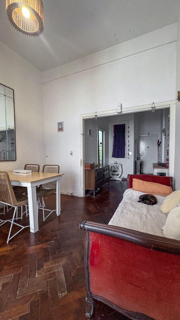 Foto de DEPTO EN VENTA EN RECOLETA 4 AMB CON PATIO A REFACCIONAR APTO, imagen 4