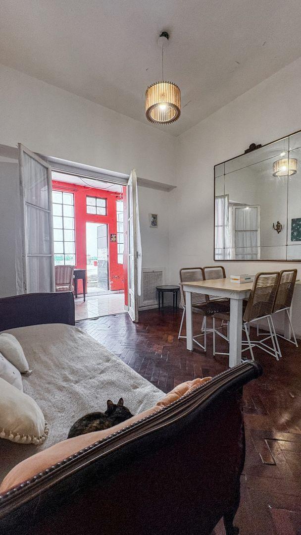 Foto de DEPTO EN VENTA EN RECOLETA 4 AMB CON PATIO A REFACCIONAR APTO, imagen 1