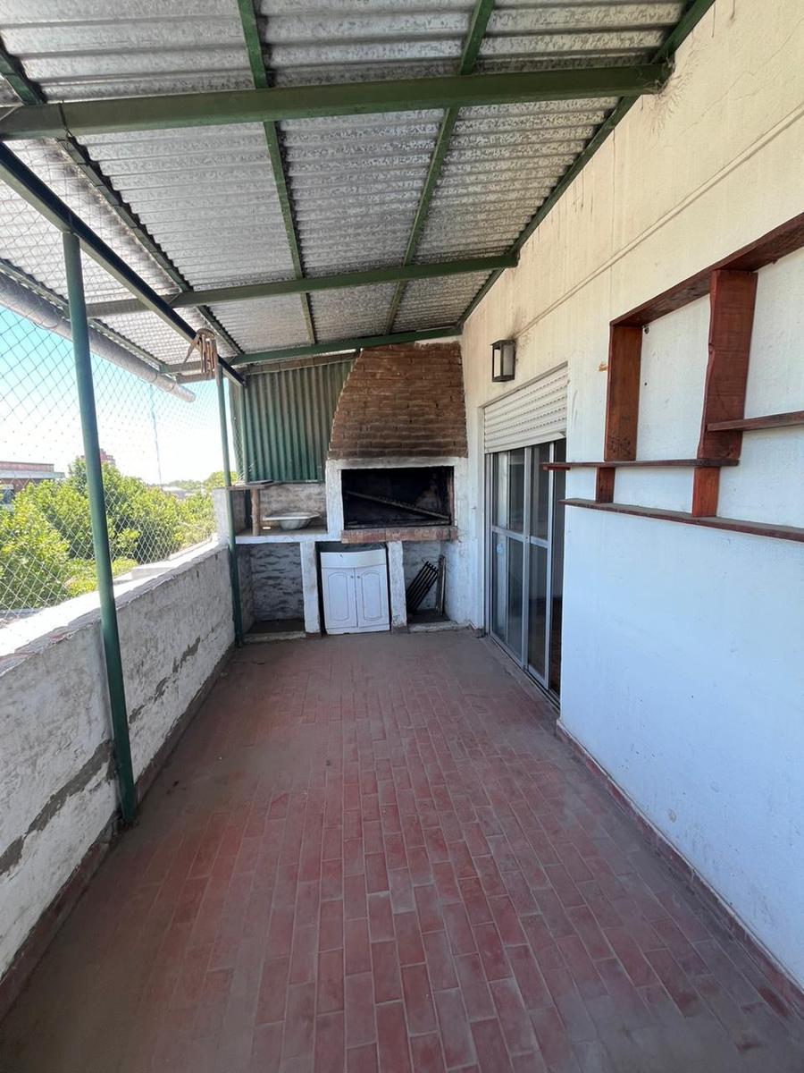 Depto. 3 Amb en Tapia de Cruz y Rivadavia