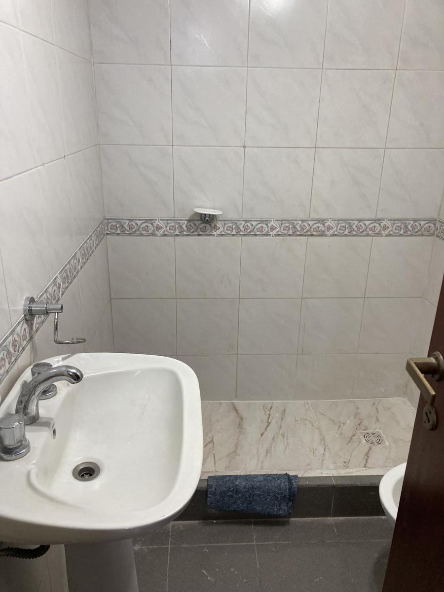 ¡Amplio depto de 3 ambientes sin expensas!