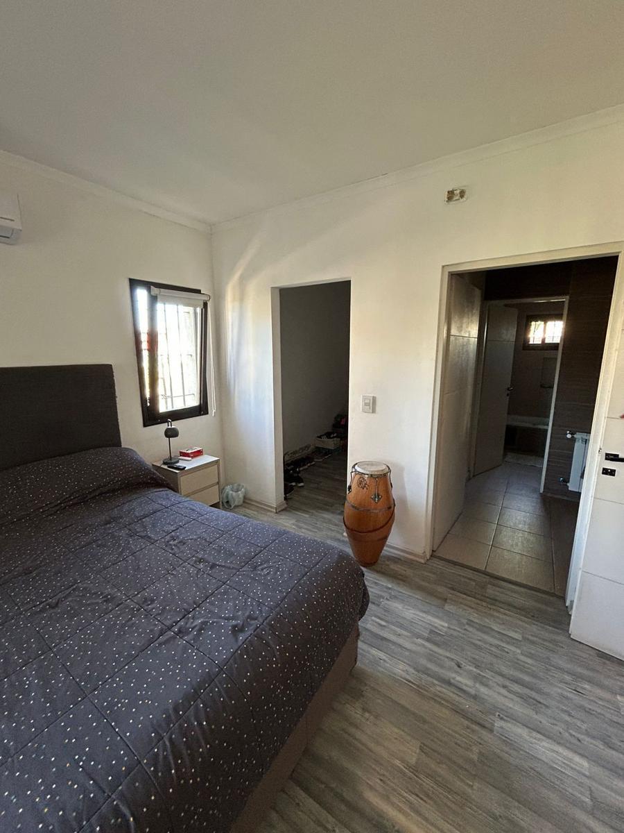 Foto de Casa con pileta en Barrio Parque Matheu, imagen 2