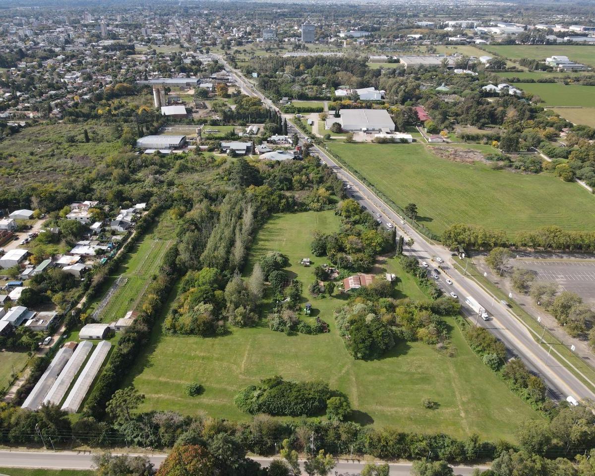 Fracción en venta sobre Ruta 25, a metros de Panamericana