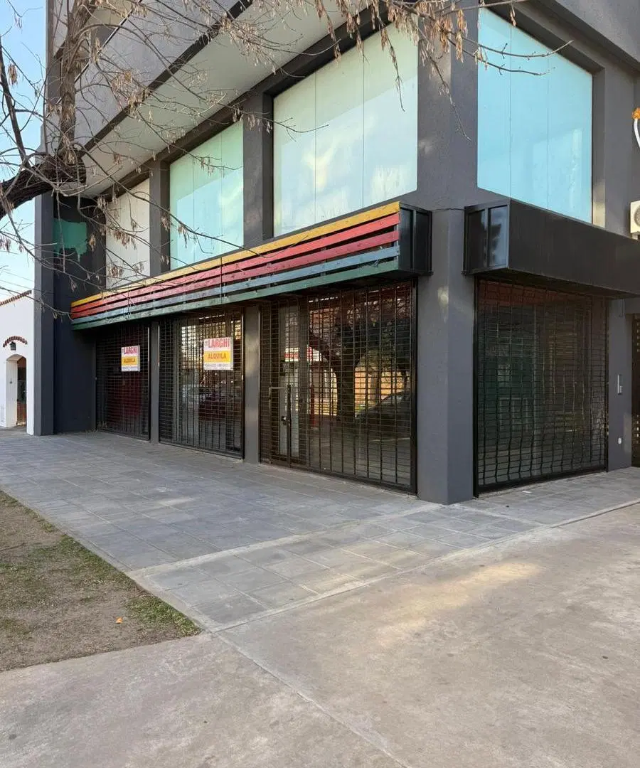 Excelente local a estrenar de 244 mts2 en Escobar 4