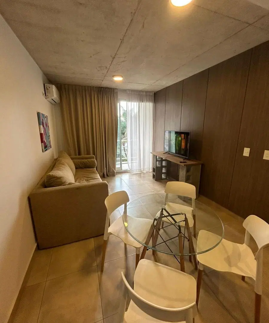 Departamento en Esc.-Centro 1