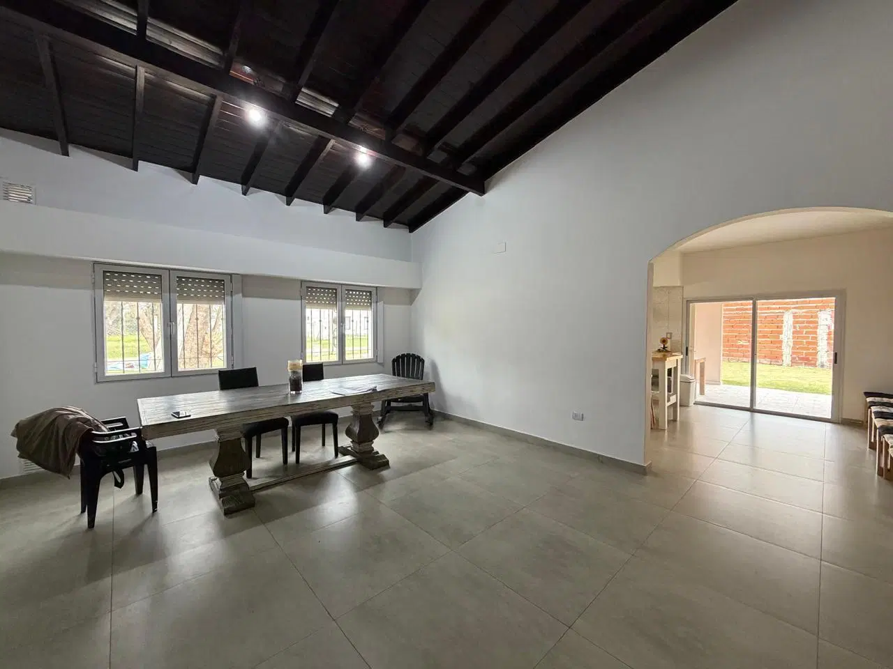 Casa en excelente estado con gran jardin 5