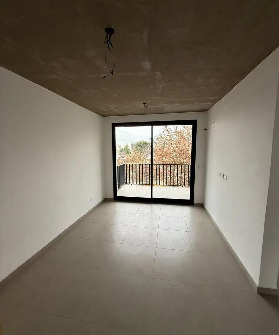 Departamento en Esc.-Centro 8