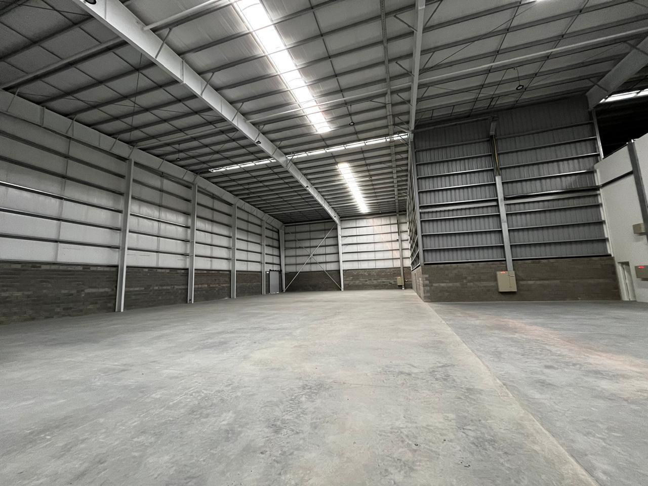 Foto de Excelente Nave en Parque Plaza Industrial Escobar, imagen 3
