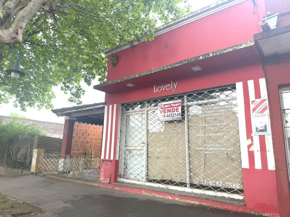 Foto de Casa y Local en venta en el centro de Escobar, sobre calle Rivadavia., imagen 2