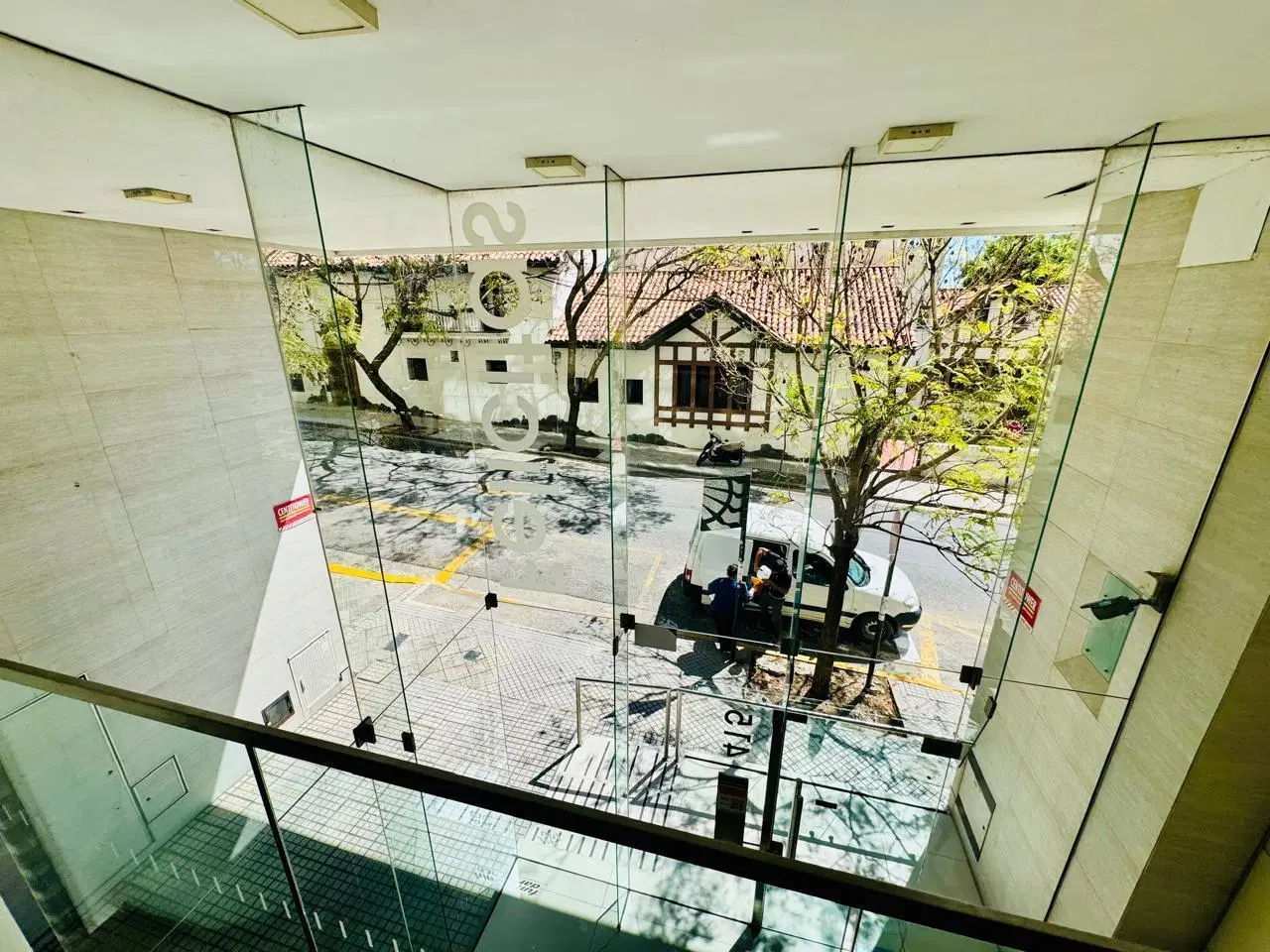 Cochera doble Edificio Fundan San Luis y Alem 3