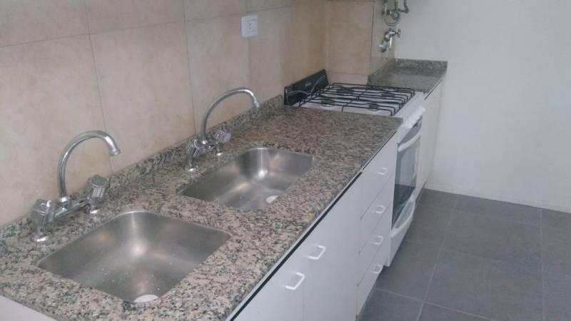 Foto de ALQUILER DEPARTAMENTO 1 DORMITORIO CENTRO A MTRS DE AV PELLEGRINI., imagen 2