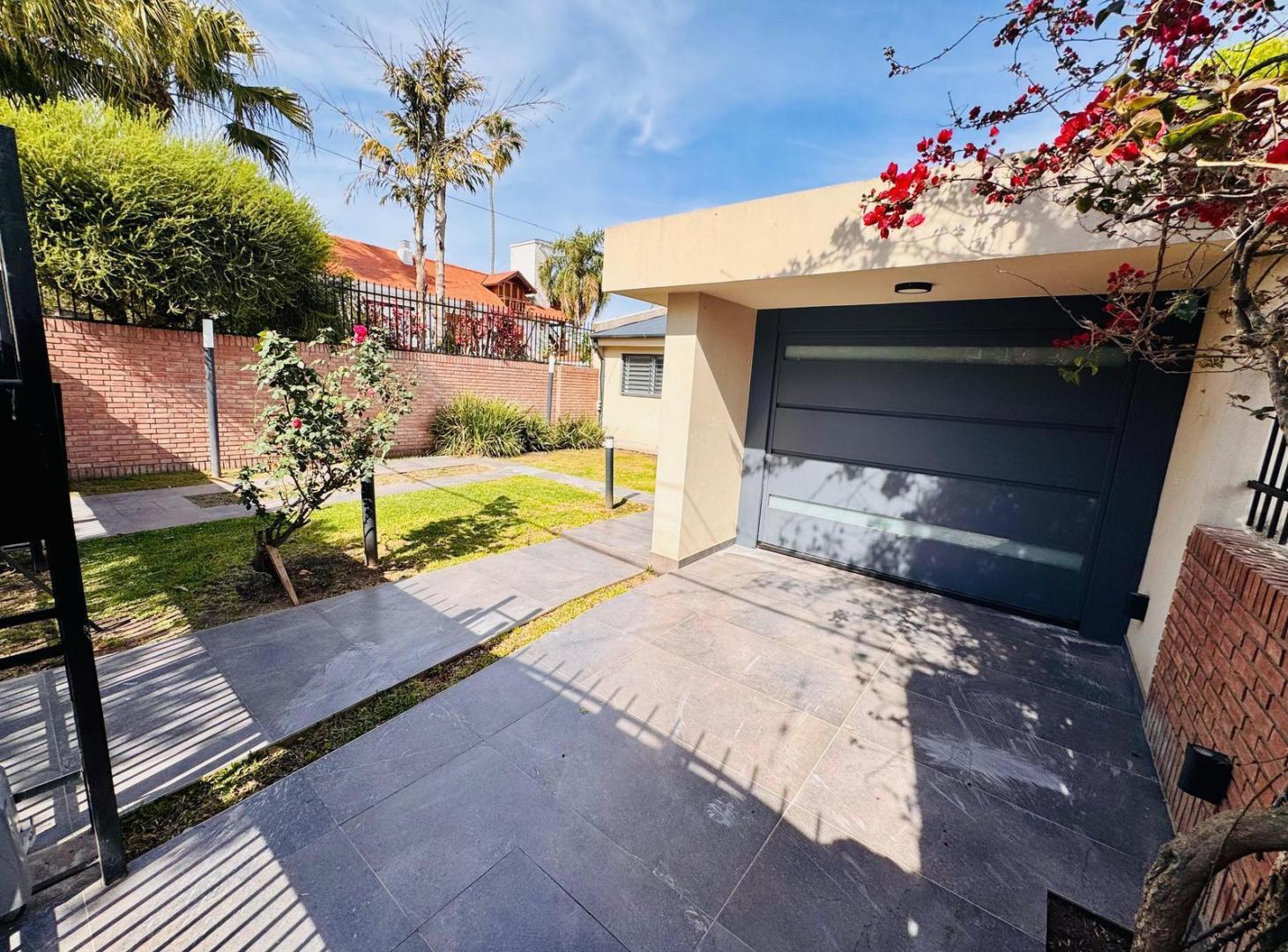 Foto de CASA ALQUILER ALBERDI RESIDENCIAL, imagen 1