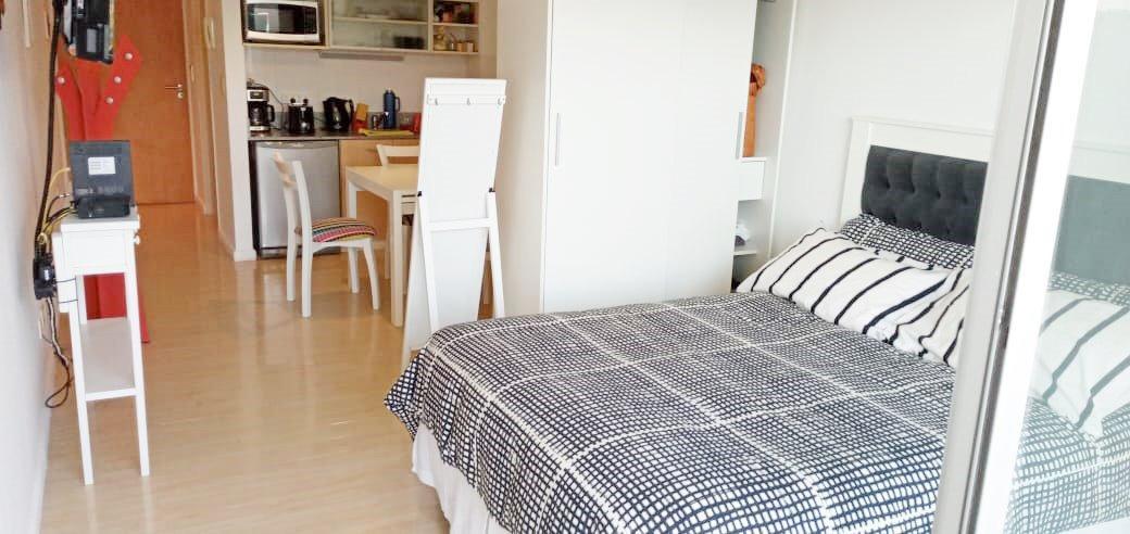 Precioso monoamb amoblado y equipado al cfte c/balcón aterrazado y linda vista