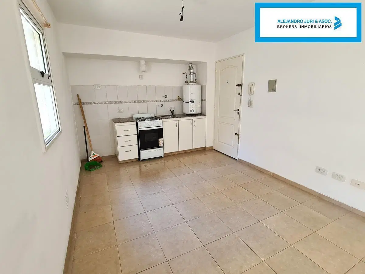 Confort y Excelente Luz Natural: Monoambiente en Necochea 2348 5