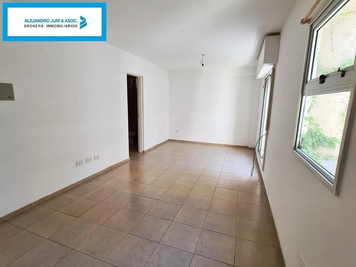 Confort y Excelente Luz Natural: Monoambiente en Necochea 2348 8