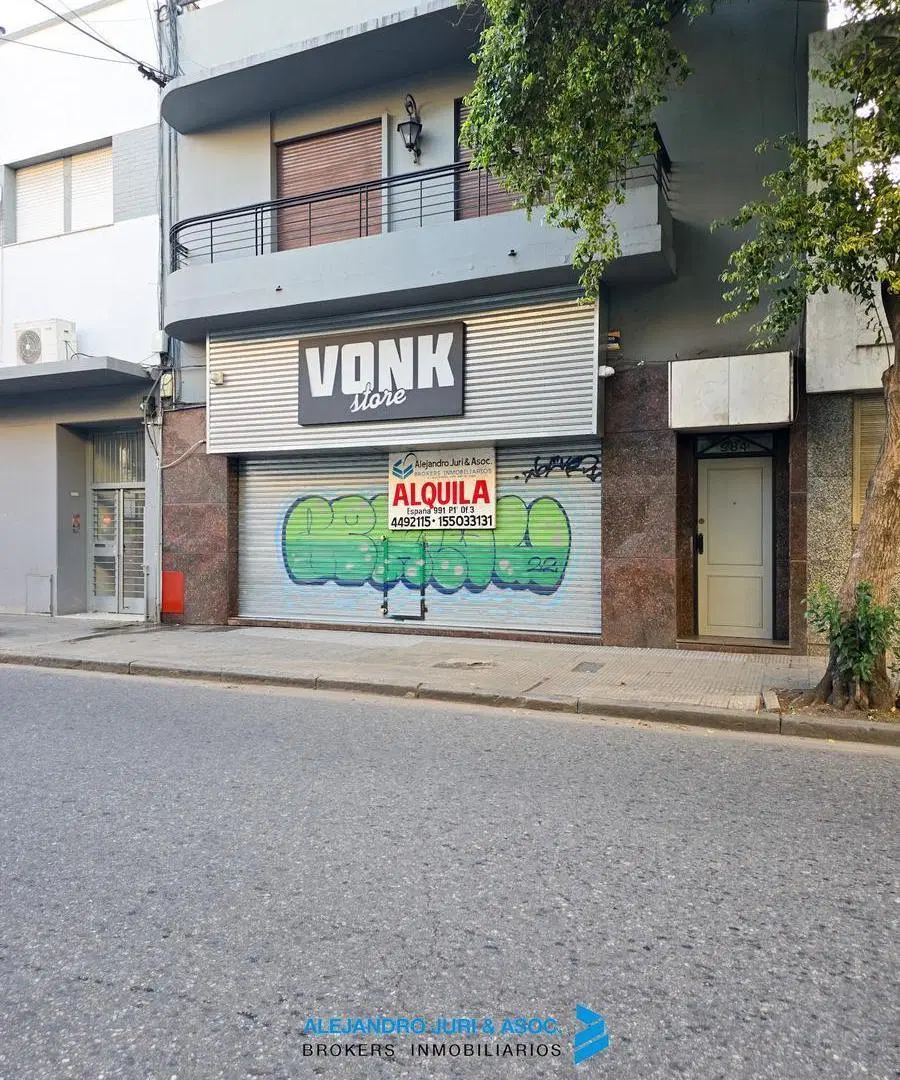 Pte. Roca 986 - Máxima Visibilidad y Amplitud en Local Comercial a la Calle 3