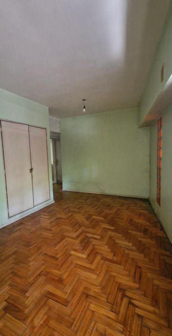PB con patio en Chacarita, apto crédito para refaccionar a gusto !