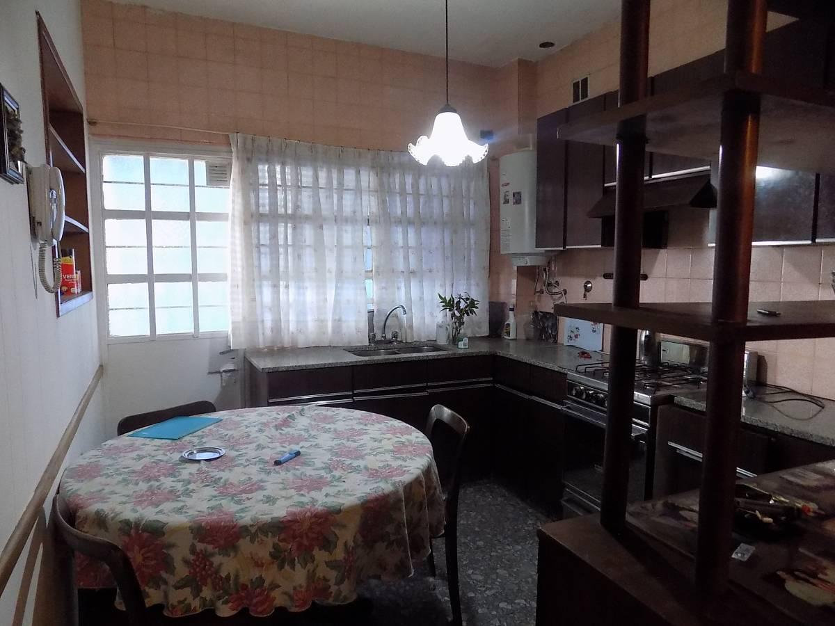 Foto de Casa a refaccionar sobre 8.66m x 39m, imagen 2