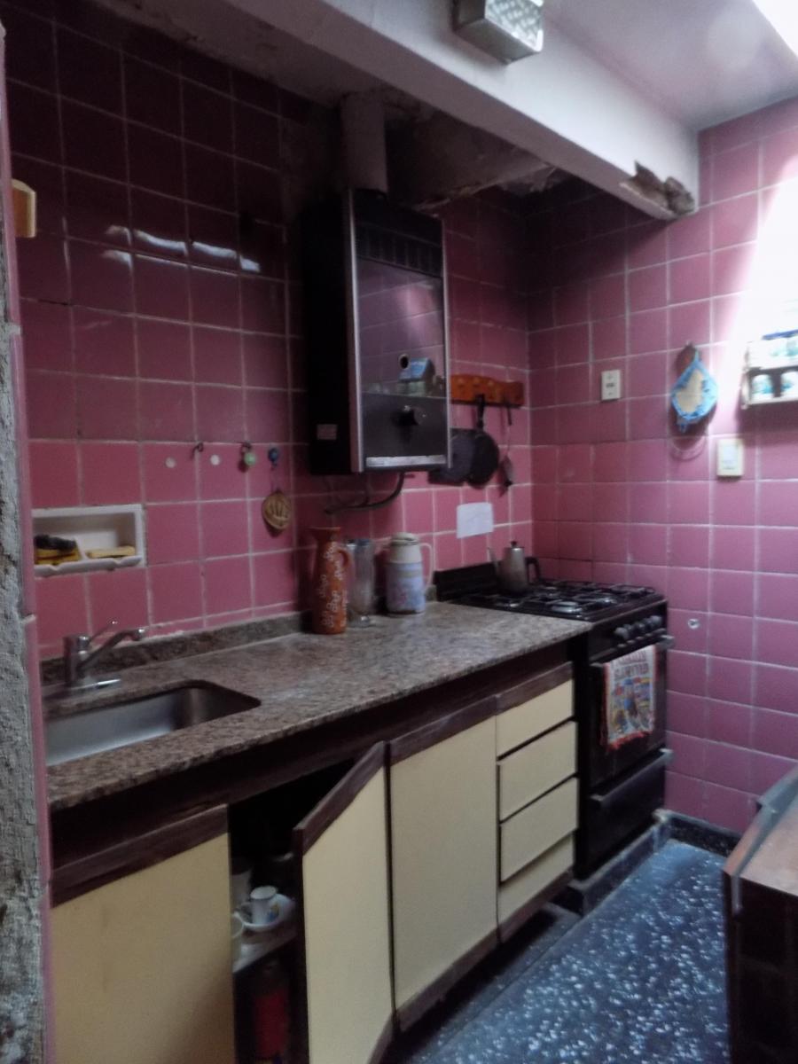 Foto de OPORTUNIDAD CASA A REFACCIONAR en Lote propio, imagen 5