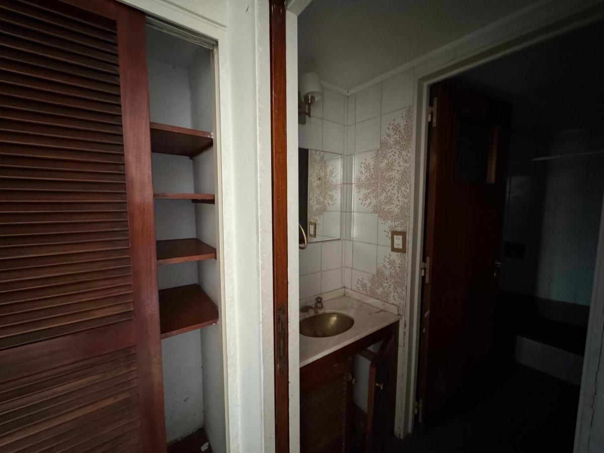 Amplio Departamento 3 Ambientes con Baño y Toilette Balcón en Parque Chas Venta 2