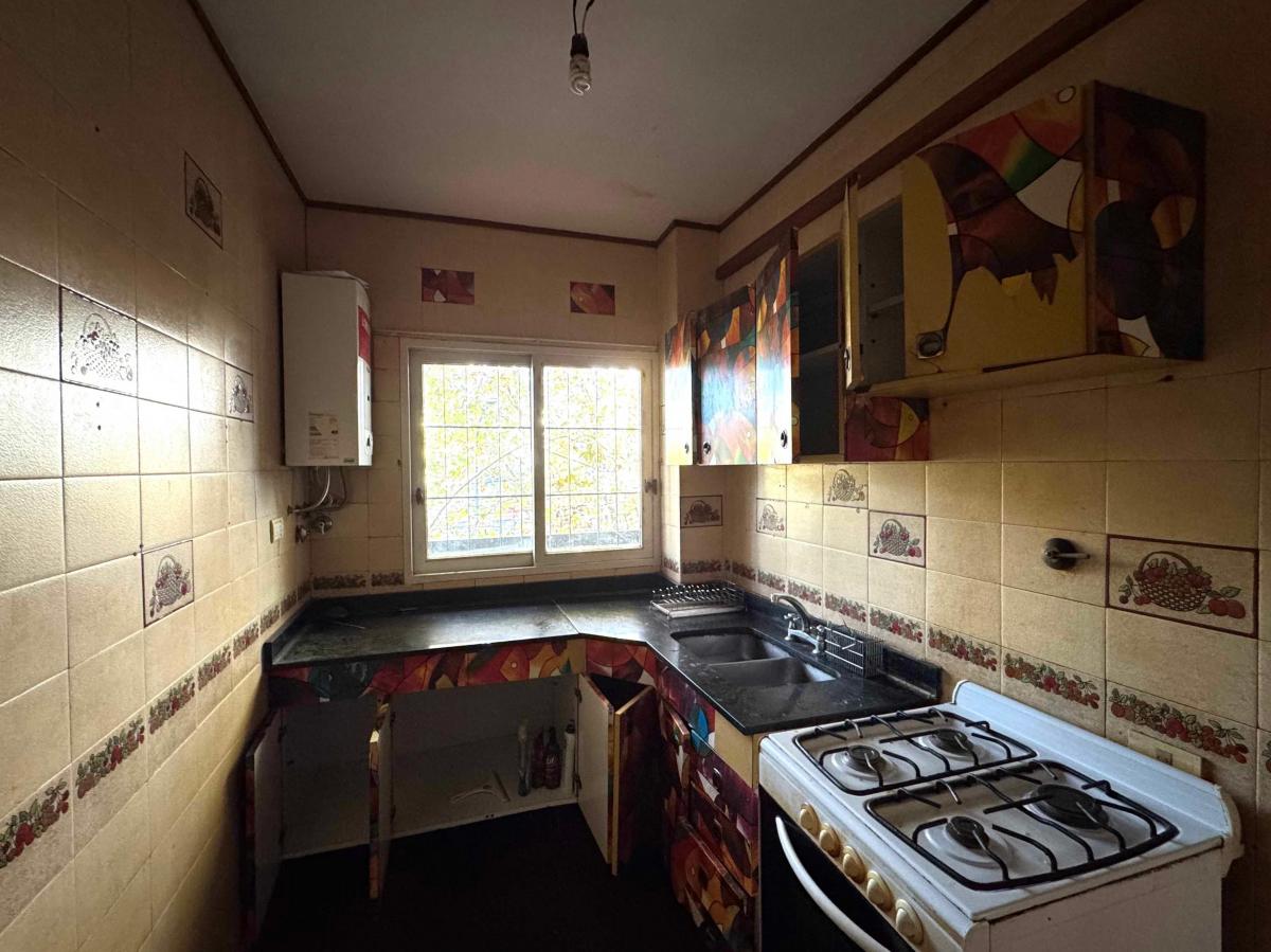 Amplio Departamento 3 Ambientes con Baño y Toilette Balcón en Parque Chas Venta 4