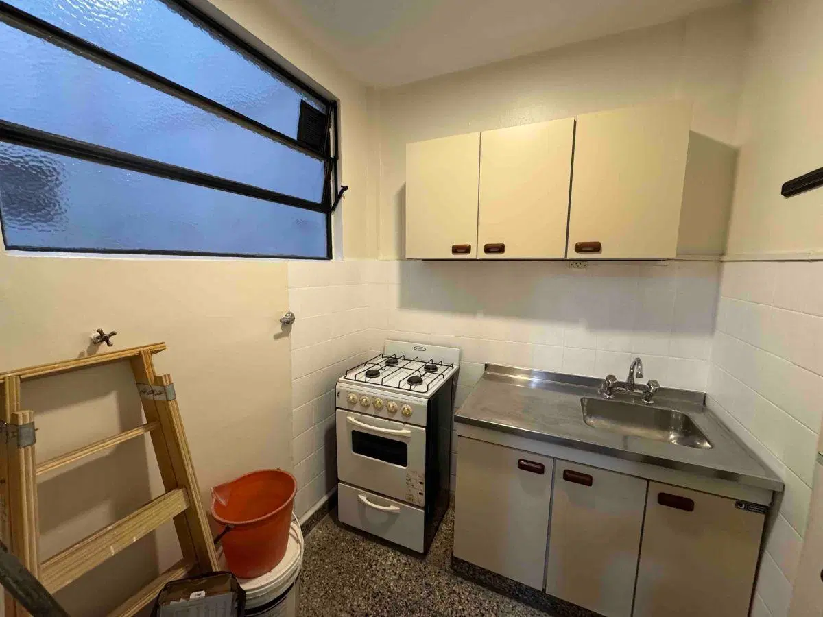 Dos ambientes y escritorio departamento en alquiler en Villa Urquiza 3