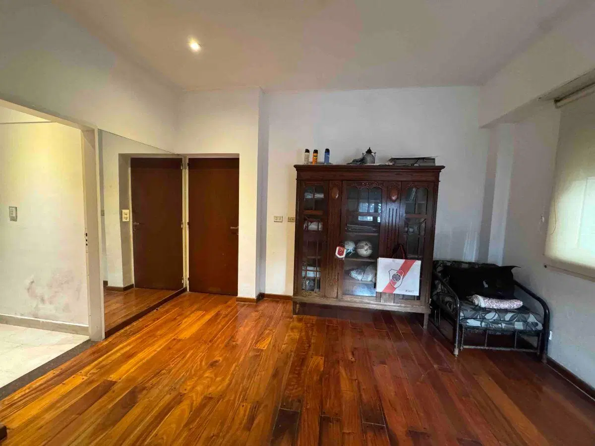 Gran Casa Sobre Lote Propio En Esquina Con Terraza, Parrilla Y Cochera En Villa Devoto En Venta 8