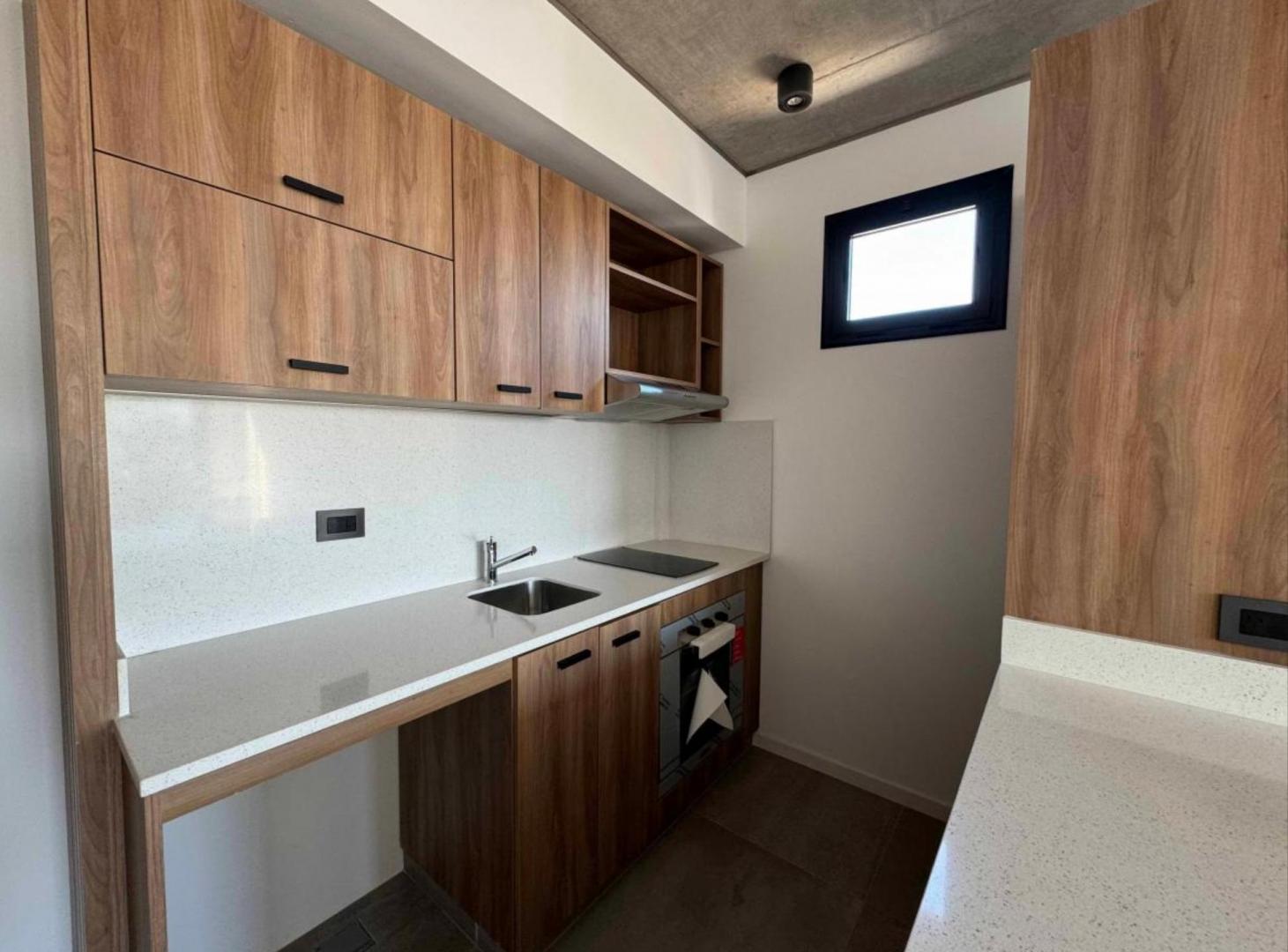 Foto de Listo para habitar 2 ambientes con balcón aire acondicionado en, imagen 4