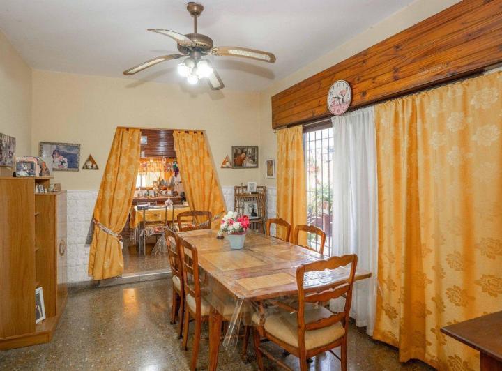 VENTA CASA 2PLANTAS PILETA QUINCHO COCHERA ALTILLO 4