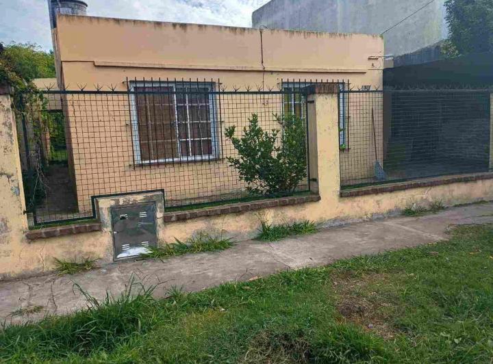 CASA 340m2 NUEVO PRECIO EN HUDSON! PERMUTA 1
