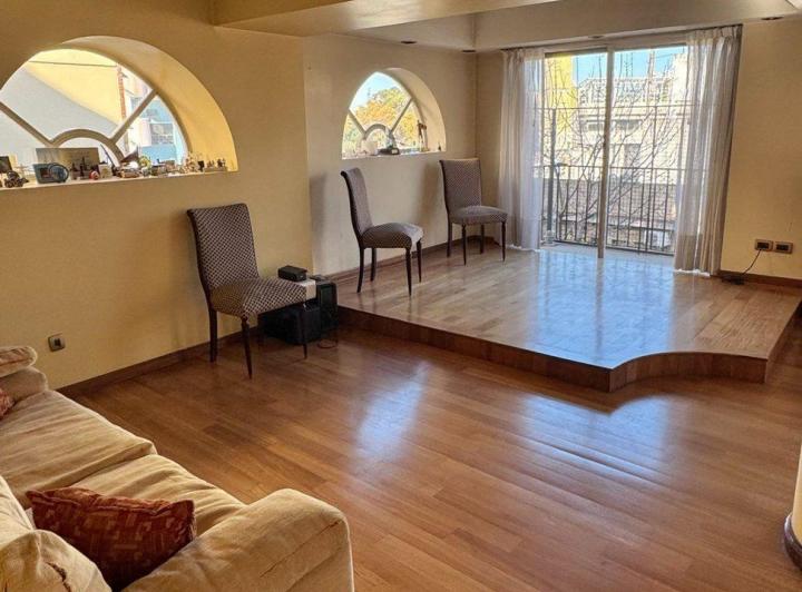 Venta depto DUPLEX de 5 ambientes en CABALLITO 3