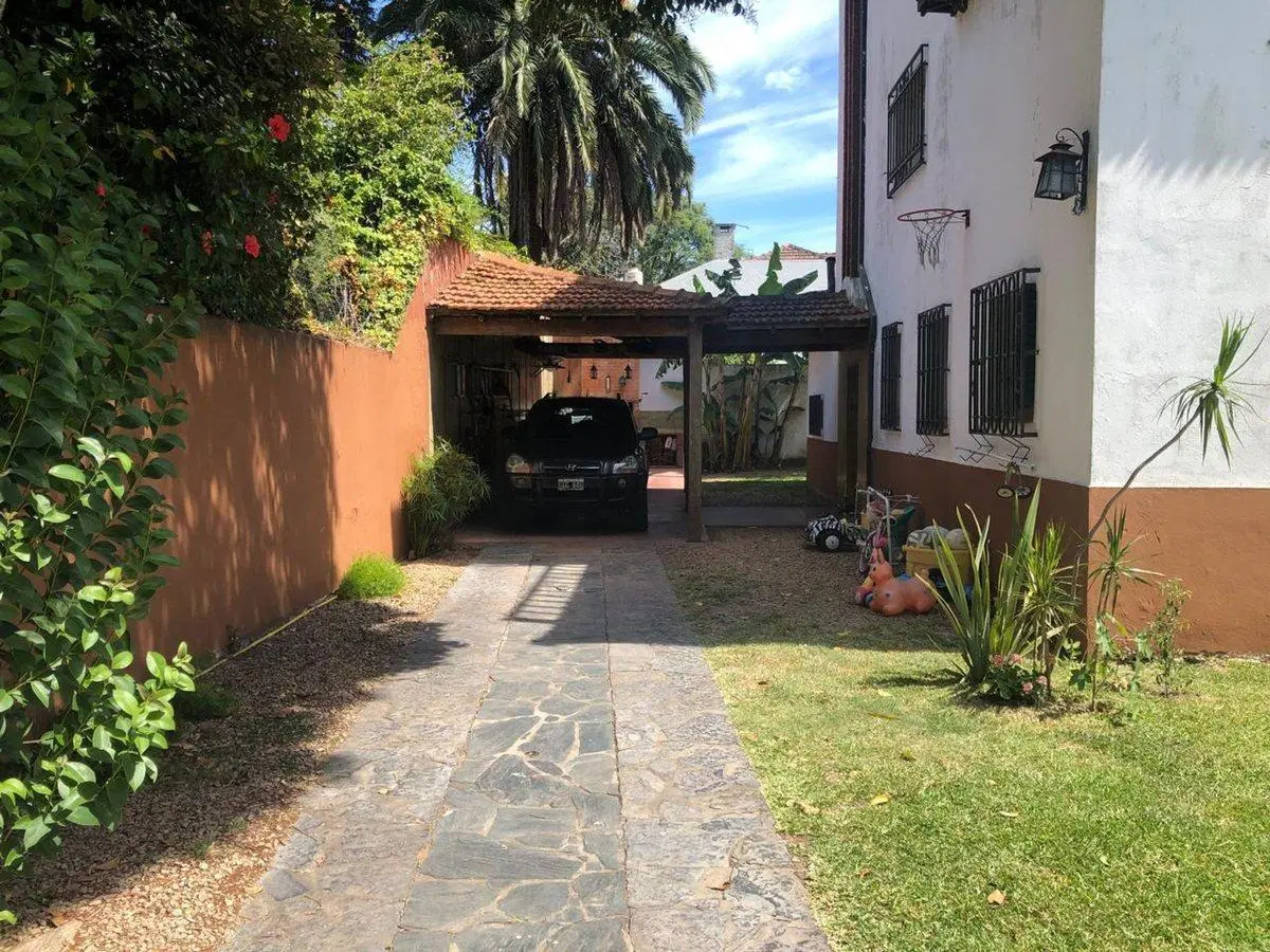 Casa Venta jardin piscina Martinez. 4