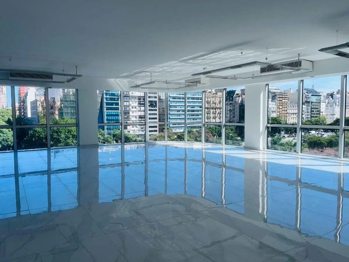 Venta Oficina Premium en Retiro 4