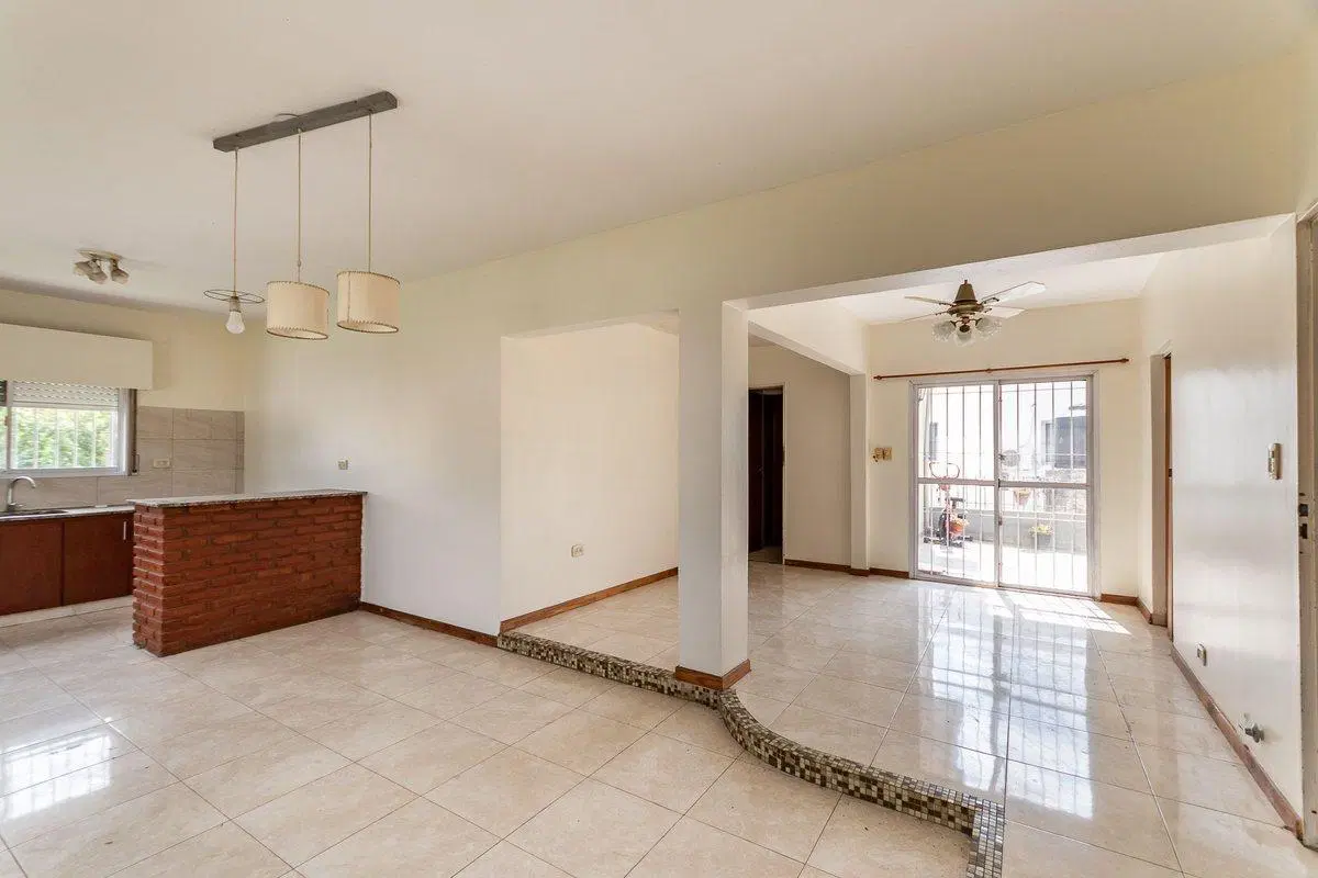 CASA CON JARDIN, TERRAZA Y QUINCHO en Jose C Paz 4