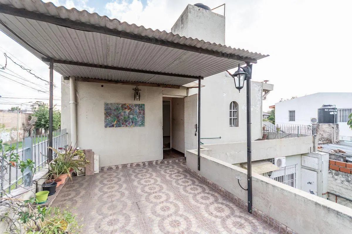 CASA CON JARDIN, TERRAZA Y QUINCHO en Jose C Paz 5