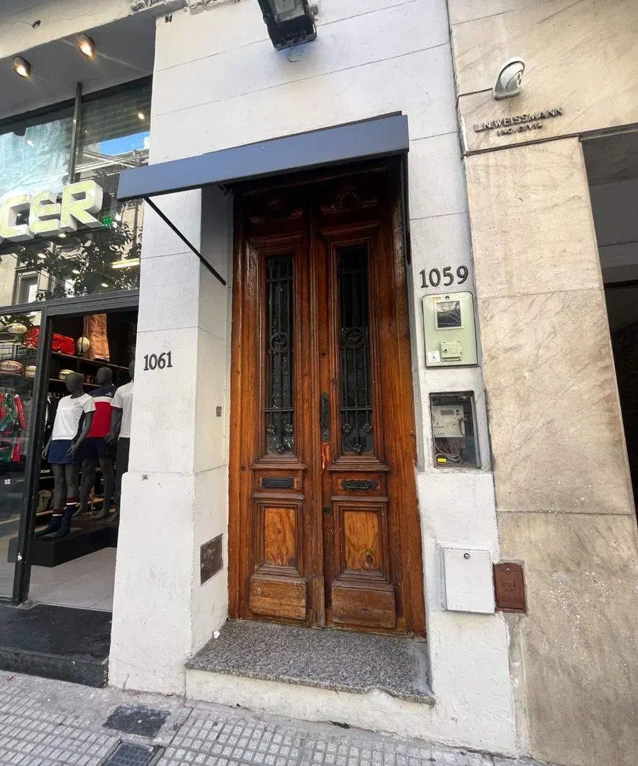 Alquiler Comercial en Montevideo y Av, Santa Fe 5