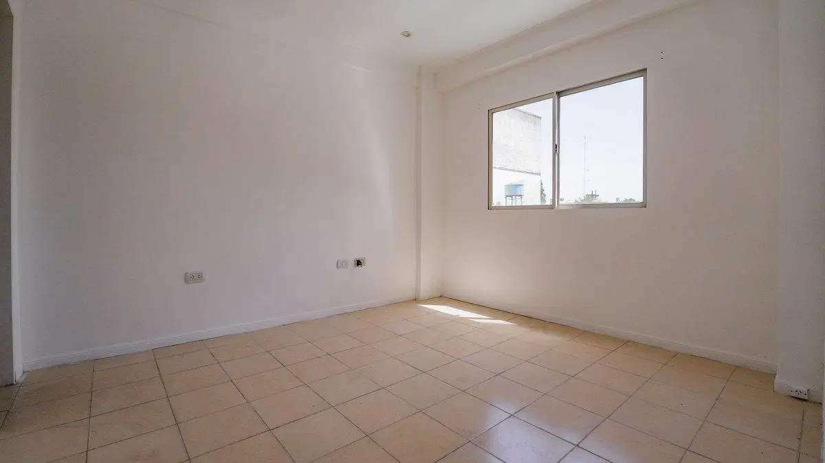 VENTA OFICINA 2-3 ambientes LOMAS DE ZAMORA CENTRO 2