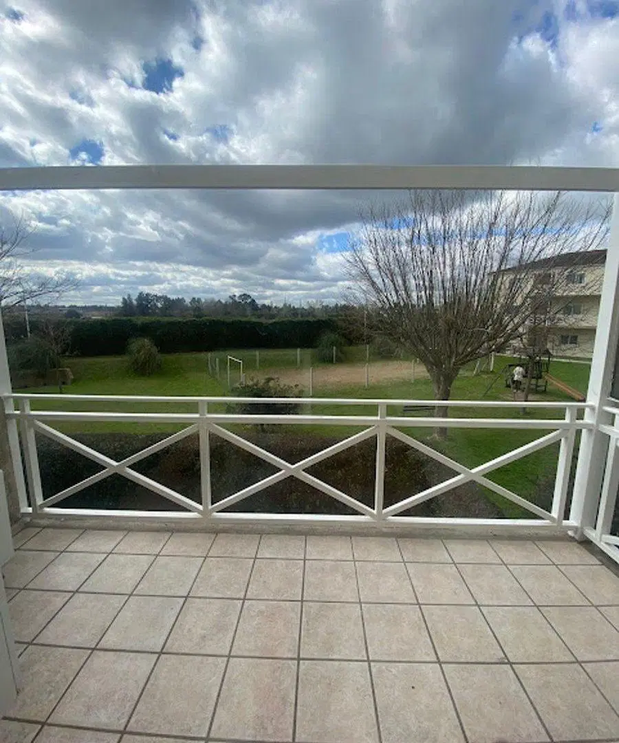 VENTA 4 AMBIENTES C/JARDIN - COCHERA APTO CREDITO 3