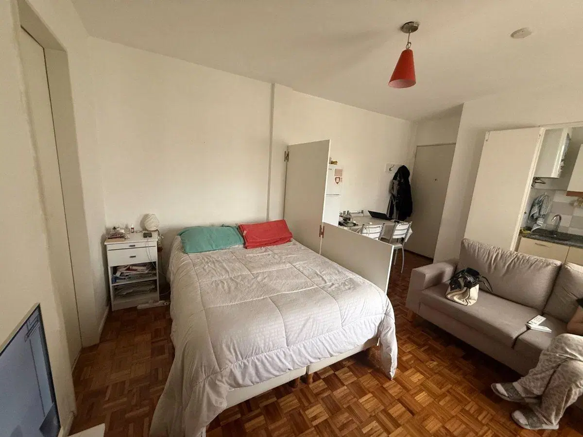 Venta-Monoambiente  Recoleta, balcón vista abierta 2