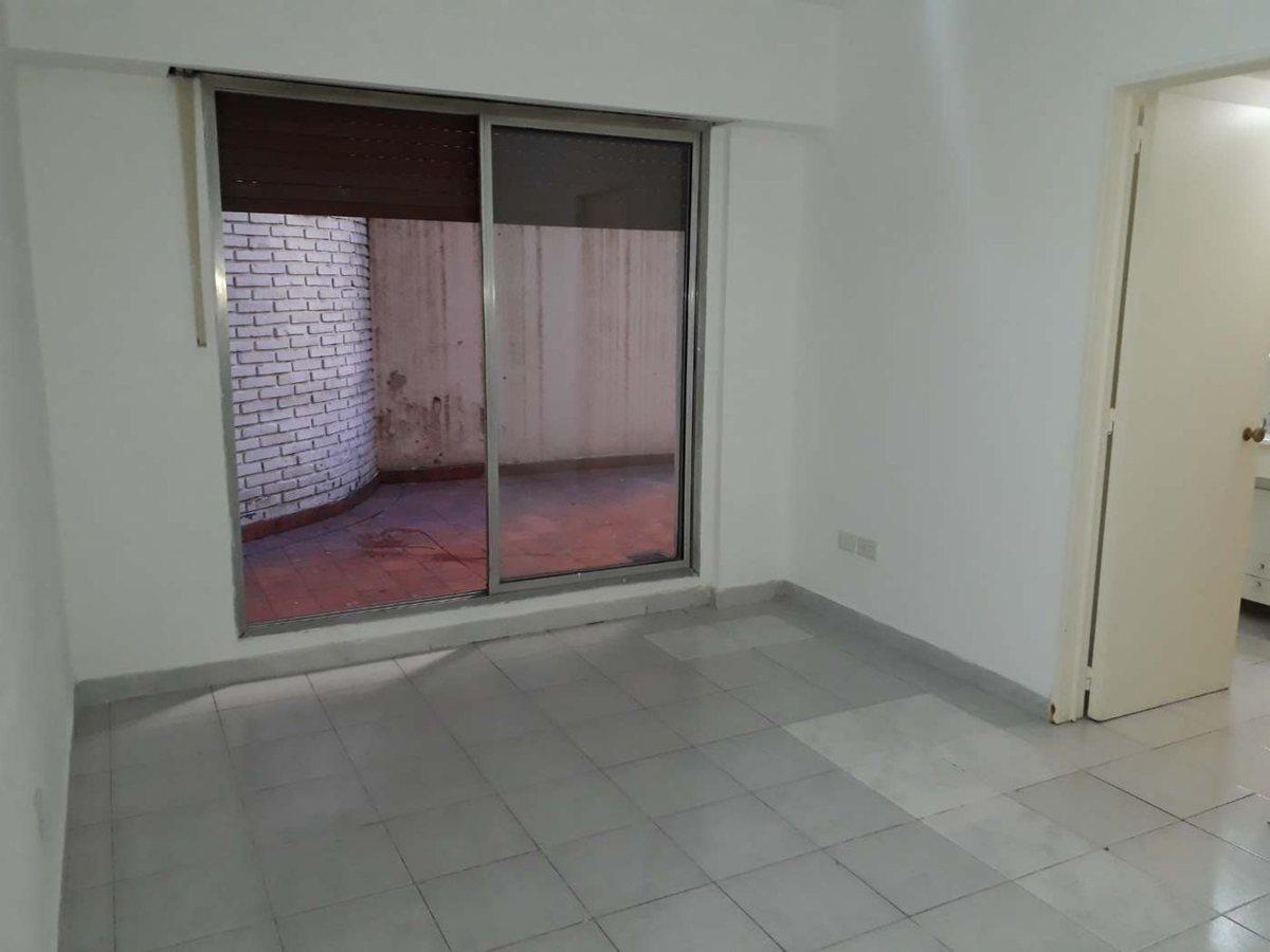 Departamento 2 Amb con patio en Retiro