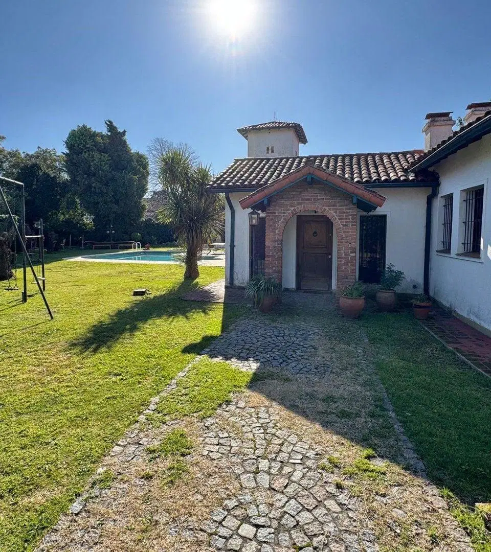 Venta LOTE de 1544 metros cuadrados en OLIVOS 5