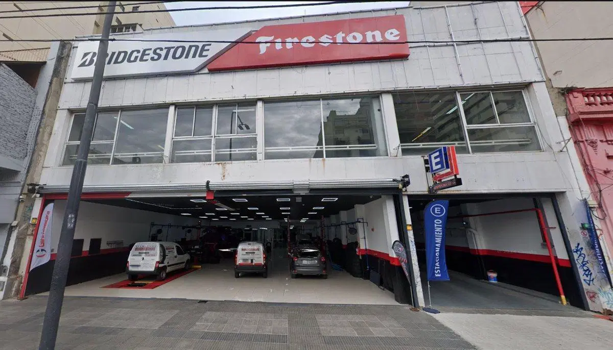 LOCAL alquiler  3800m2 totales con rampa vehiculos 2