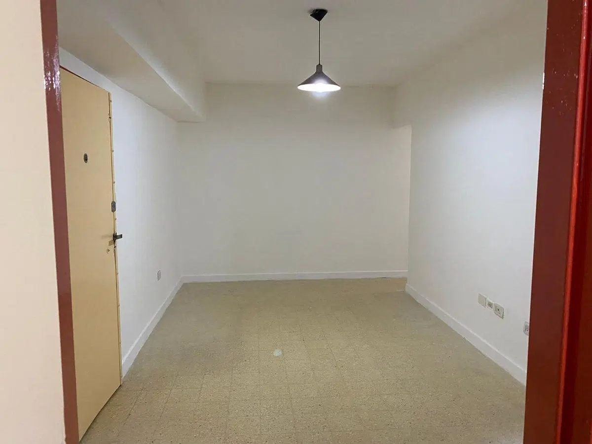 VENTA DPTO 3 AMB INTERNO MICROCENTRO 4
