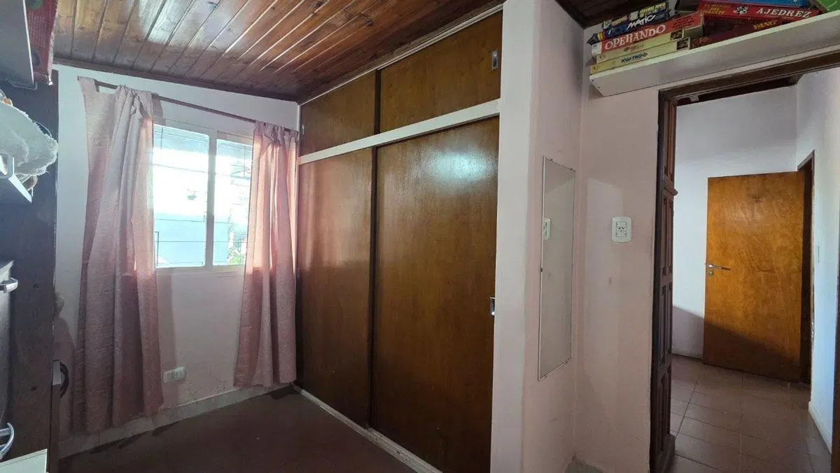 CASA CON LOTE PROPIO EN 3 DE FEBRERO 4