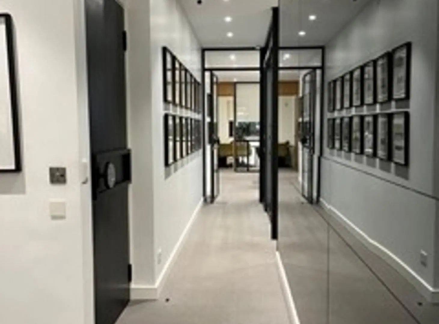 OFICINAS REFACCIONADAS En Sargento Cabral 800 5