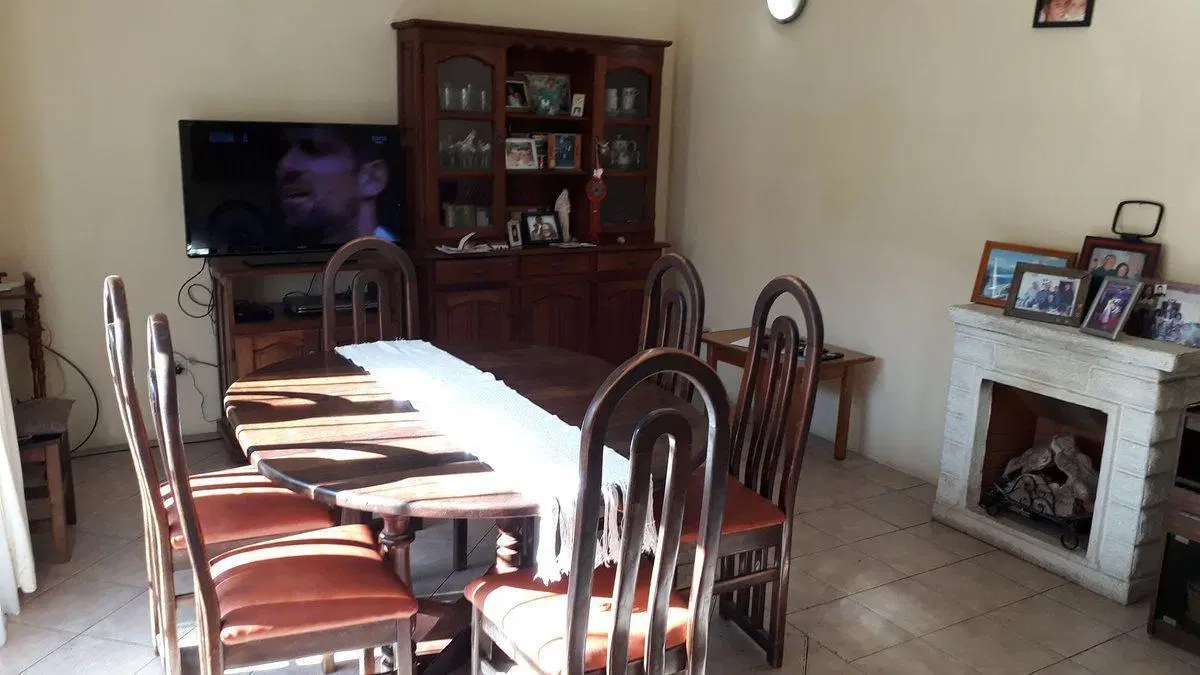 Venta Casa 3 Amb, c/Jardín en R.Escalada, Lanus 2