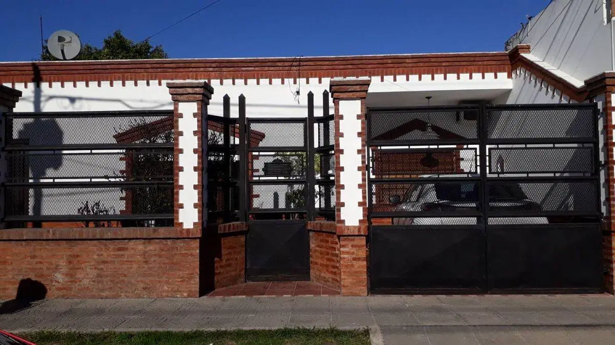 Venta Casa 3 Amb, c/Jardín en R.Escalada, Lanus 5